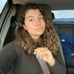 Meet your Posher, Alexandra